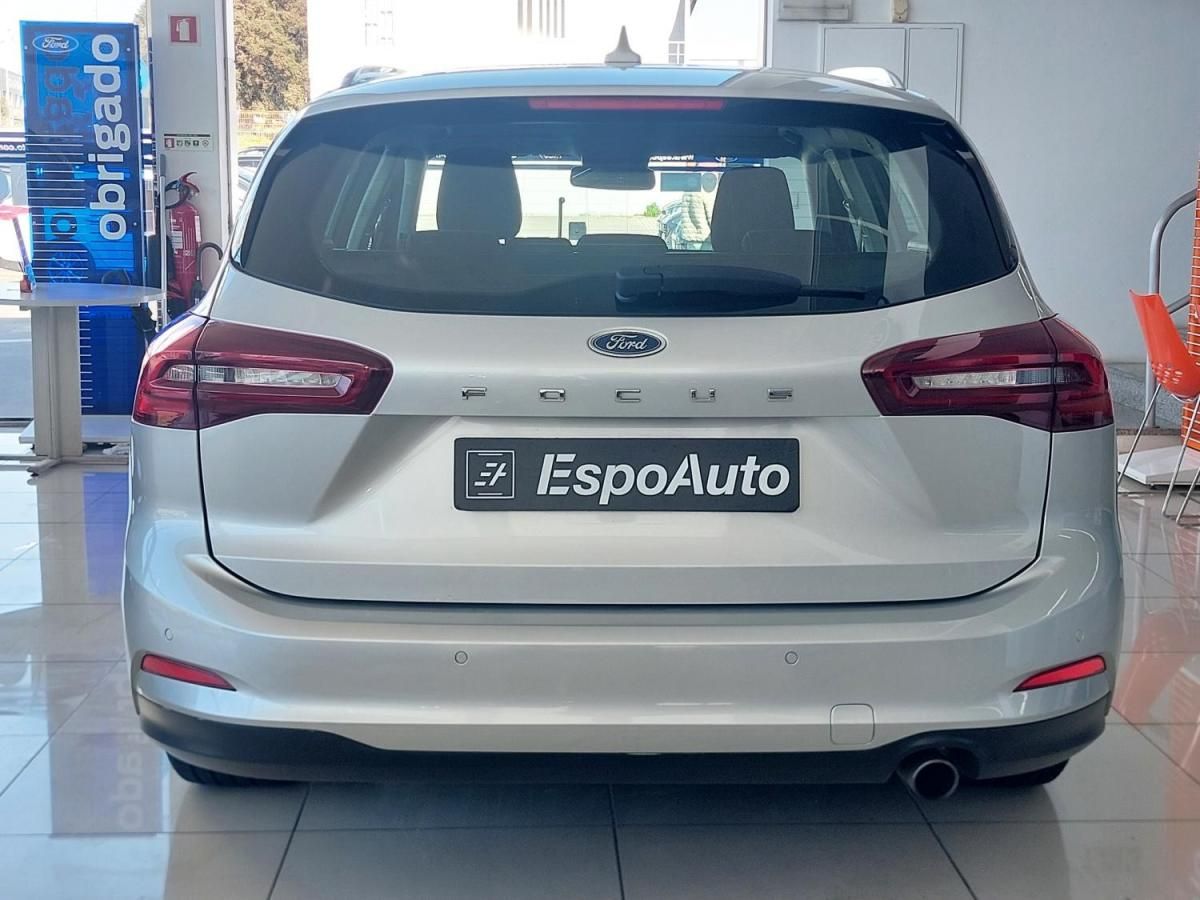 ford-focus-sw-2023-diesel-1499cc