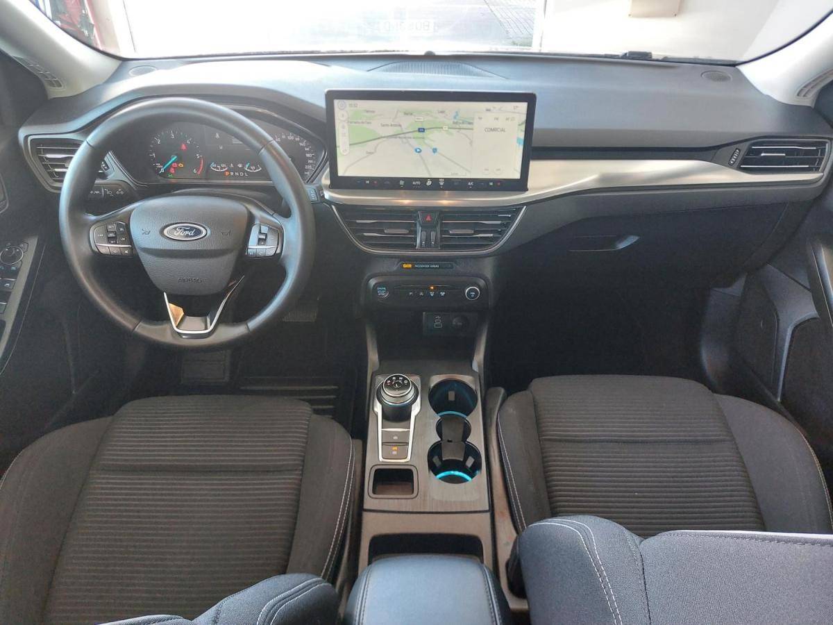 ford-focus-sw-2023-diesel-1499cc
