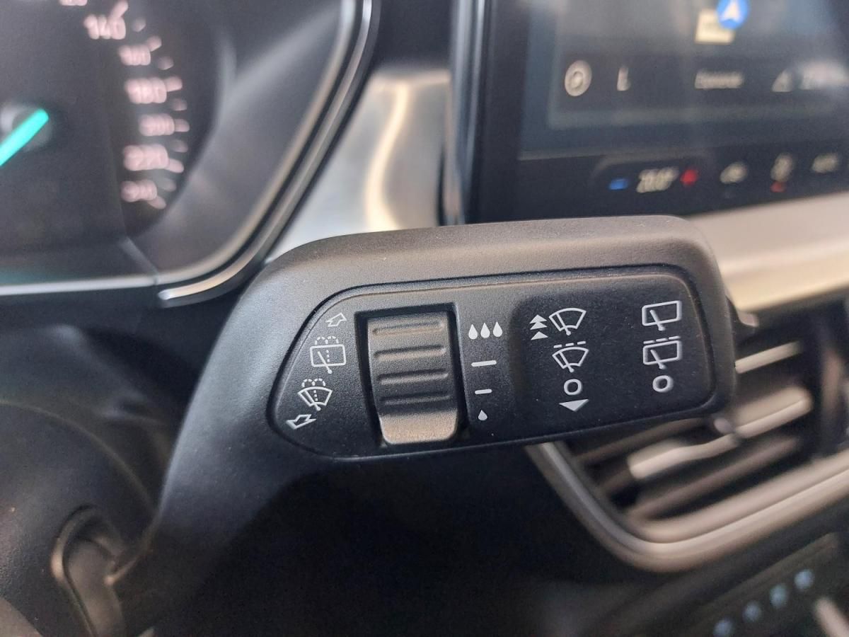 ford-focus-sw-2023-diesel-1499cc