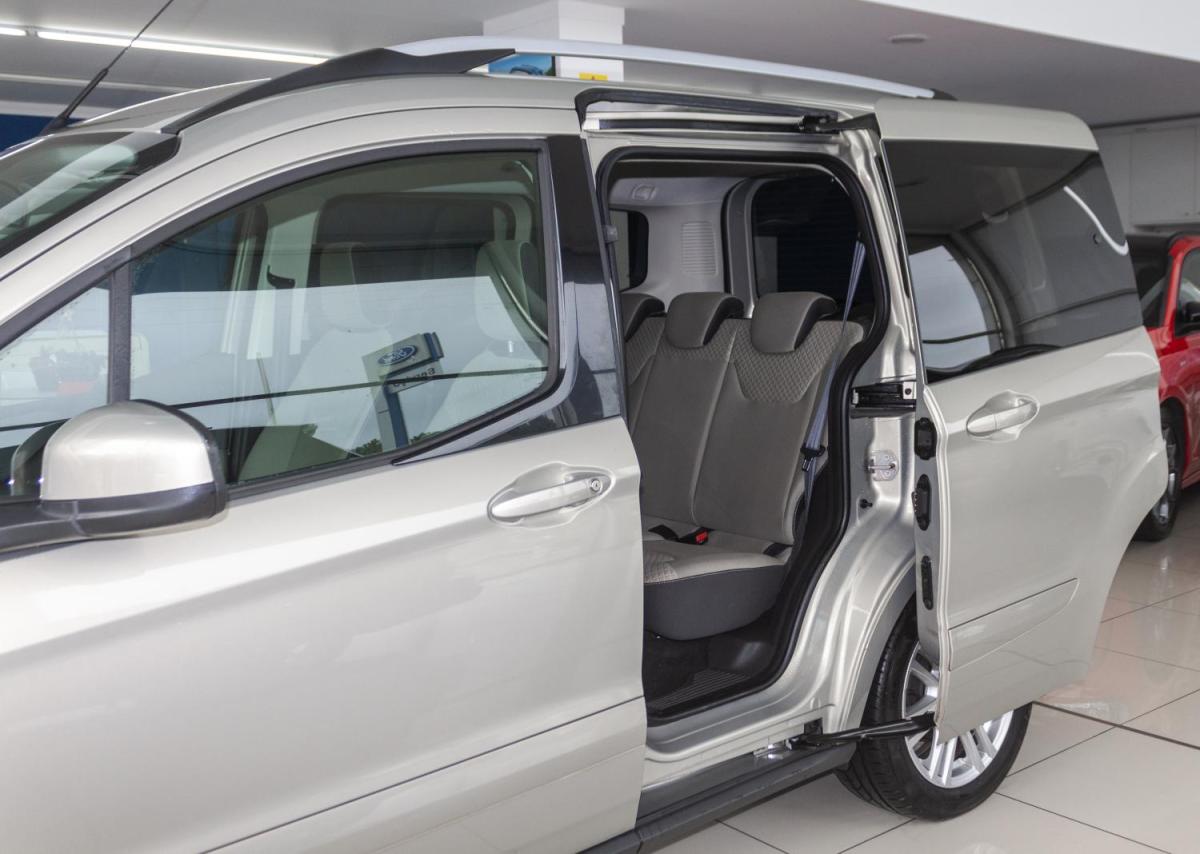 ford-tourneo-courier-2017-gasolina-998cc