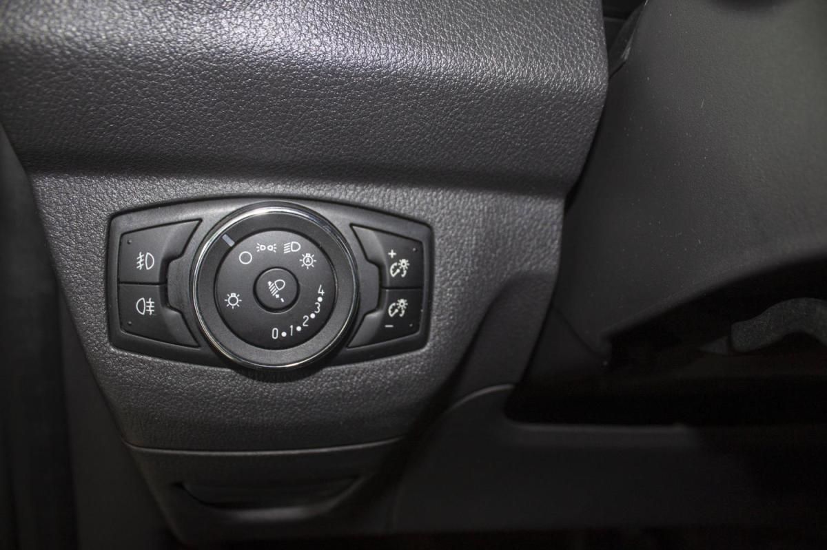ford-tourneo-courier-2017-gasolina-998cc