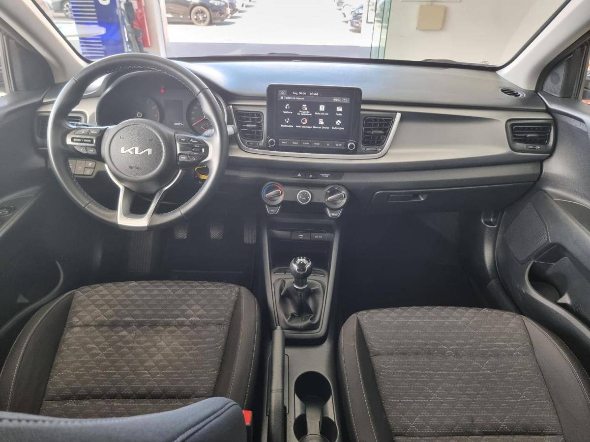 kia-rio-2021-gasolina-1197cc