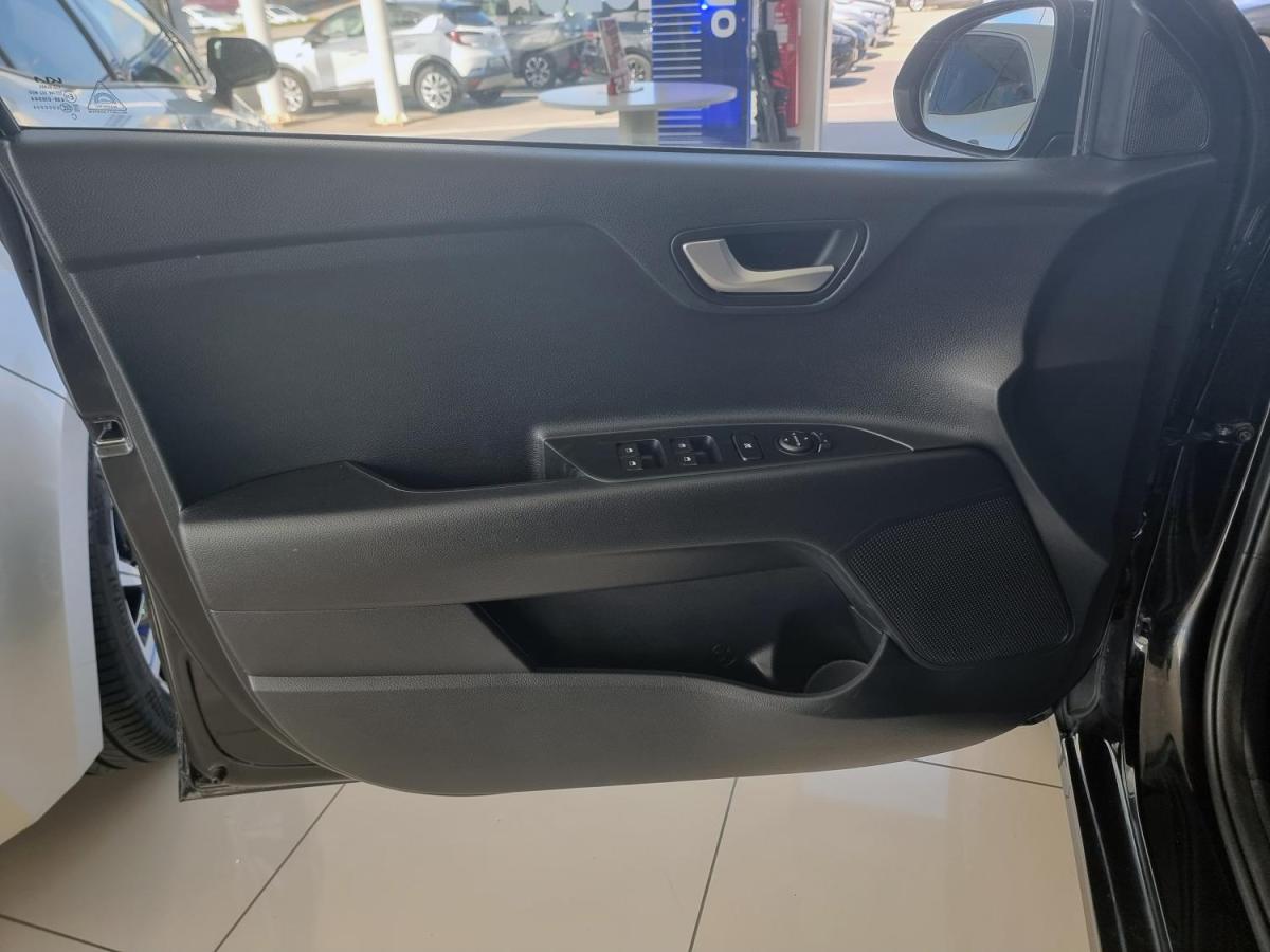 kia-rio-2021-gasolina-1197cc