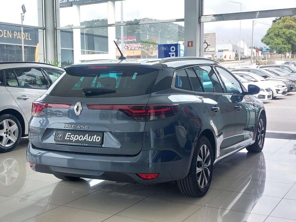 renault-megane-sport-tourer-2022-diesel-1461cc