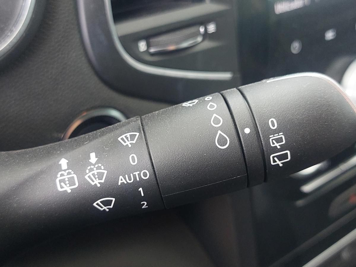 renault-megane-sport-tourer-2022-diesel-1461cc