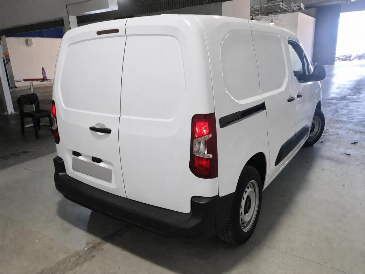 peugeot-partner-2025-diesel-1499cc