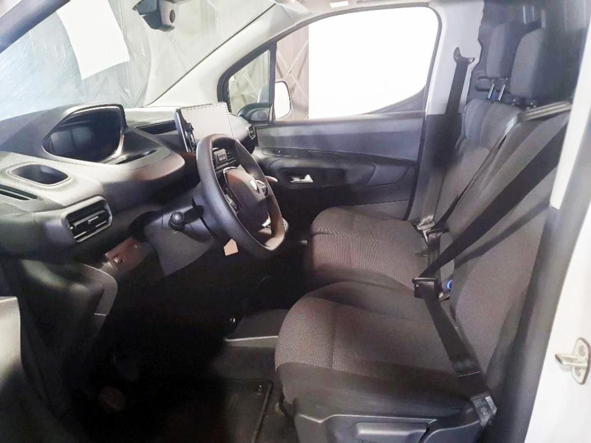 peugeot-partner-2025-diesel-1499cc