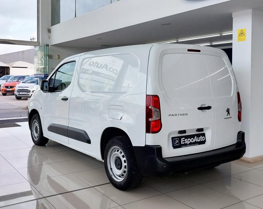 peugeot-partner-2019-diesel-1499cc