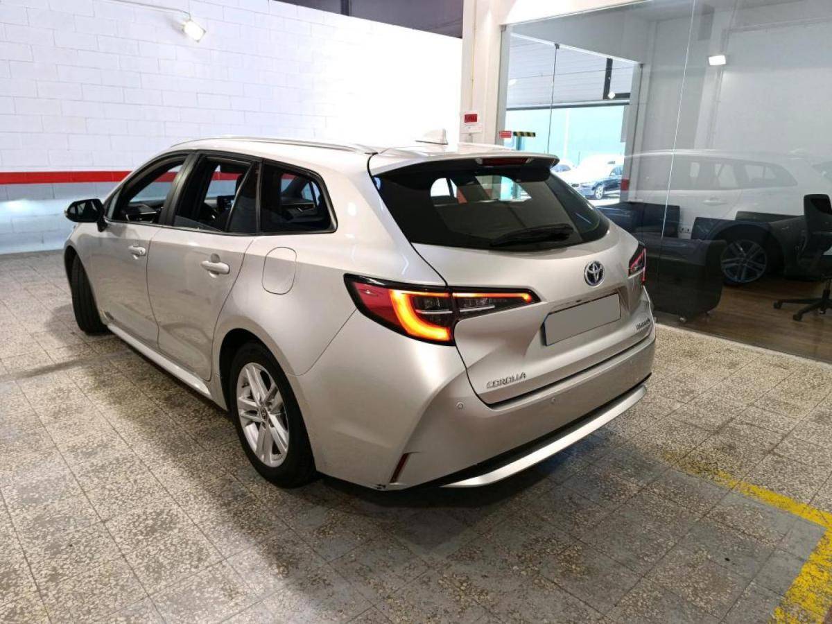 toyota-corolla-sw-2022-hibrido-a-gasolina-1798cc