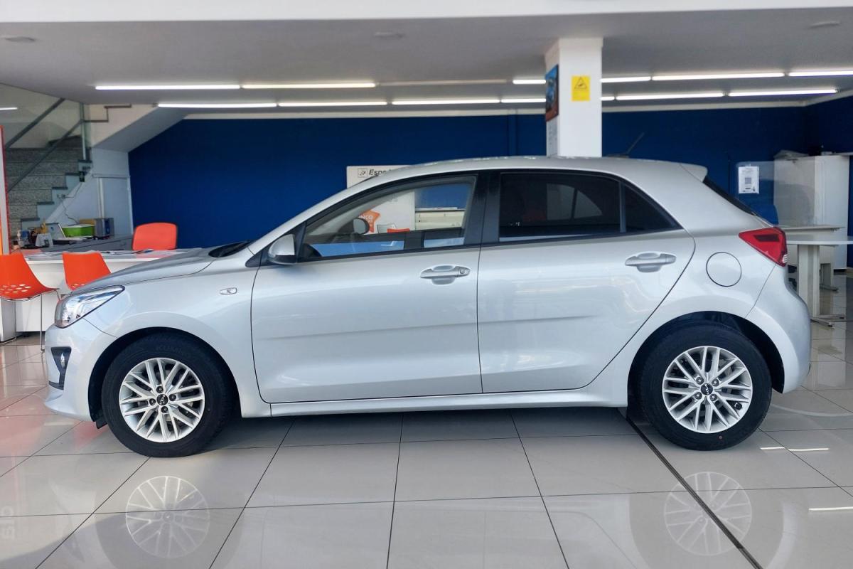 kia-rio-2021-gasolina-1197cc
