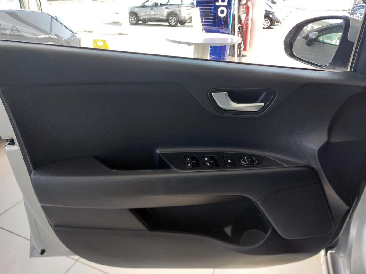 kia-rio-2021-gasolina-1197cc