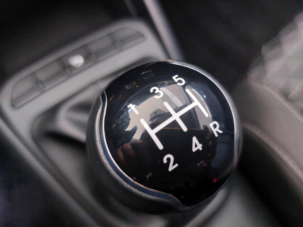 kia-rio-2021-gasolina-1197cc