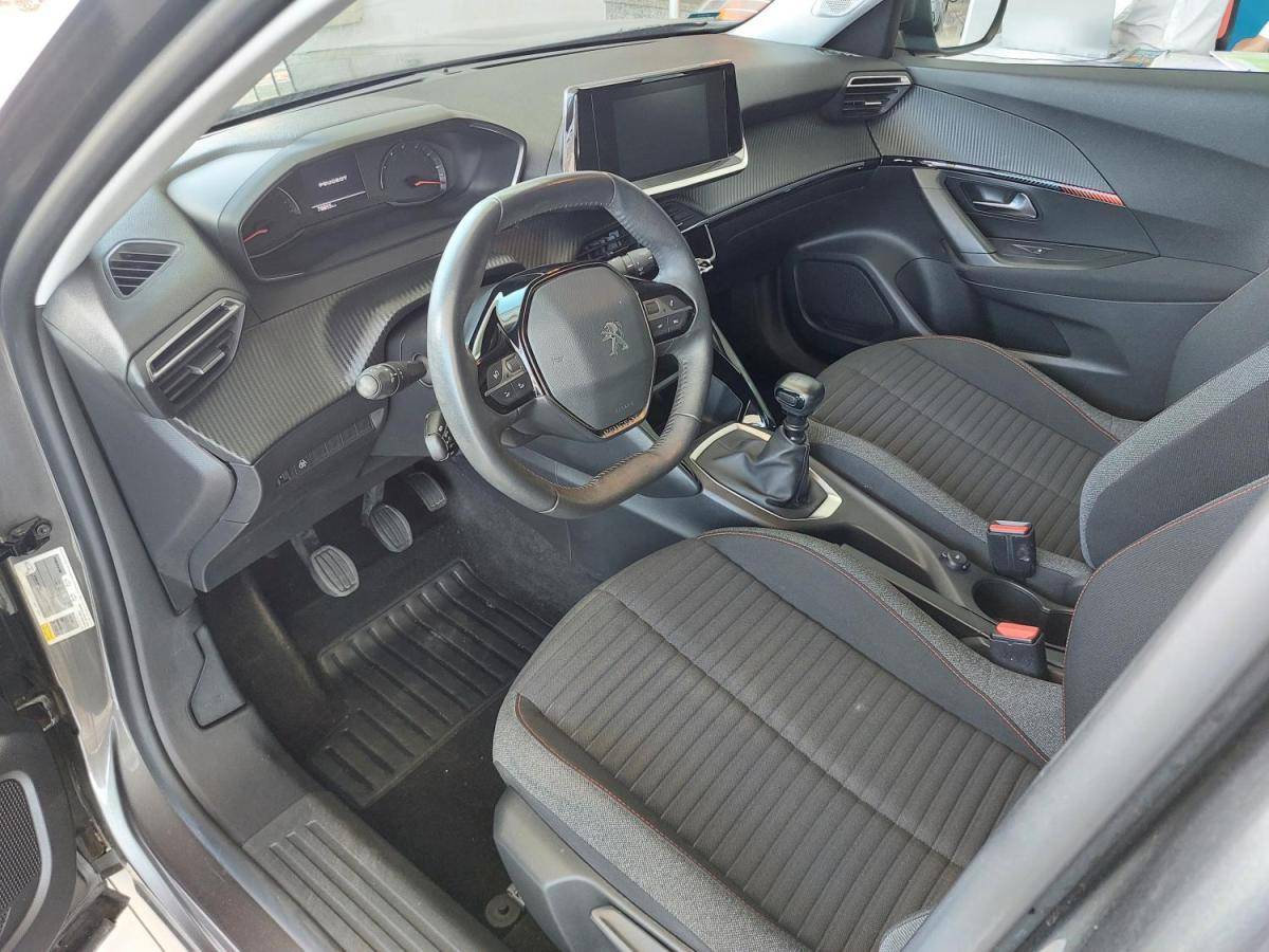 peugeot-2008-2021-diesel-1499cc