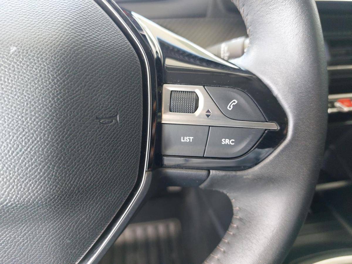 peugeot-2008-2021-diesel-1499cc
