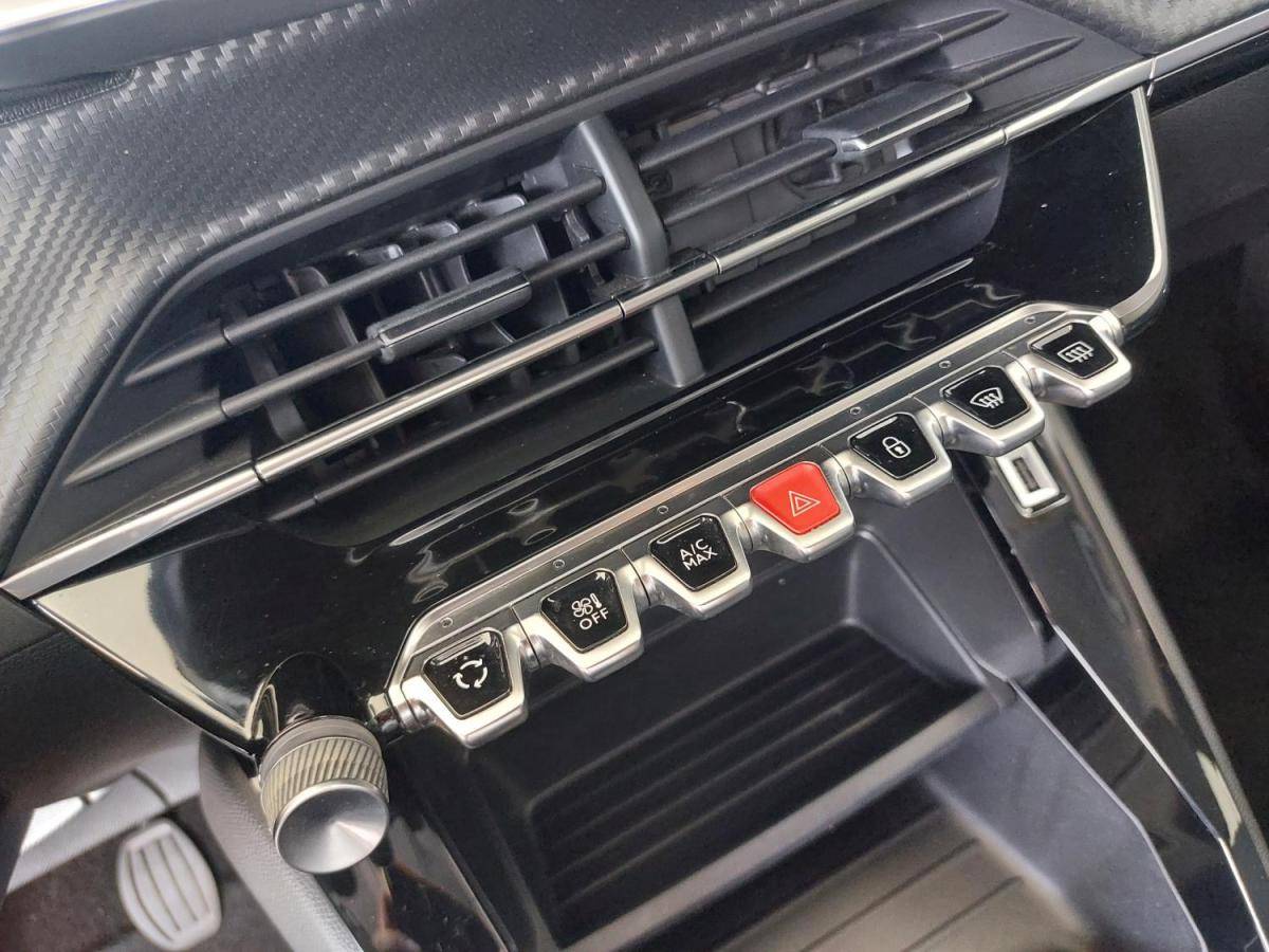 peugeot-2008-2021-diesel-1499cc