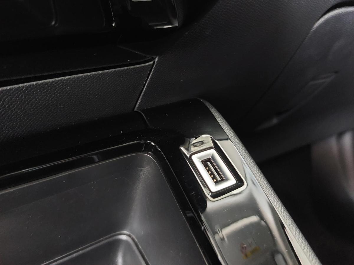 peugeot-2008-2021-diesel-1499cc
