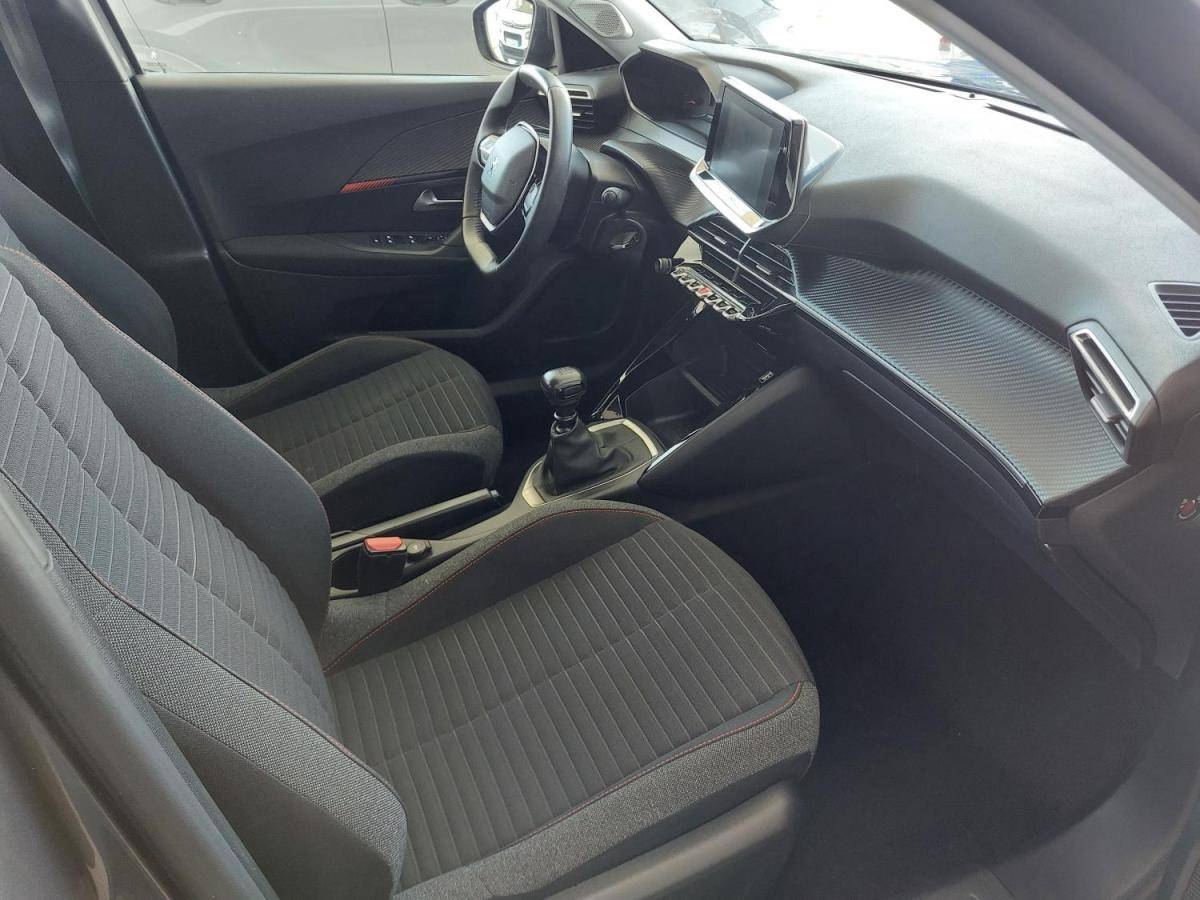 peugeot-2008-2021-diesel-1499cc