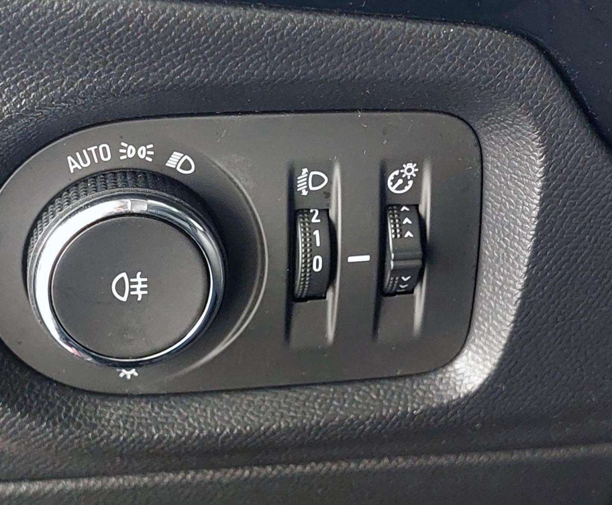 opel-corsa-2023-gasolina-1199cc