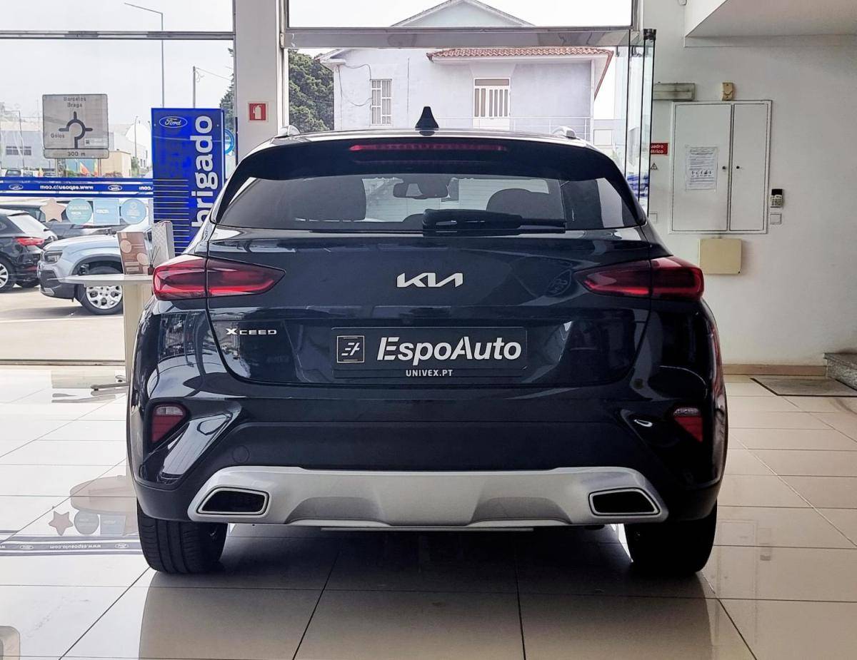 kia-xceed-2022-hibrido-a-gasolina-1580cc