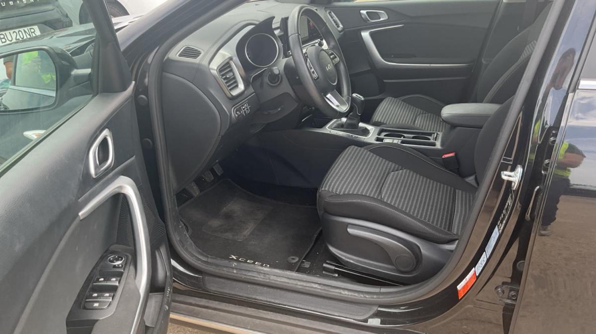 kia-xceed-2024-gasolina-998cc