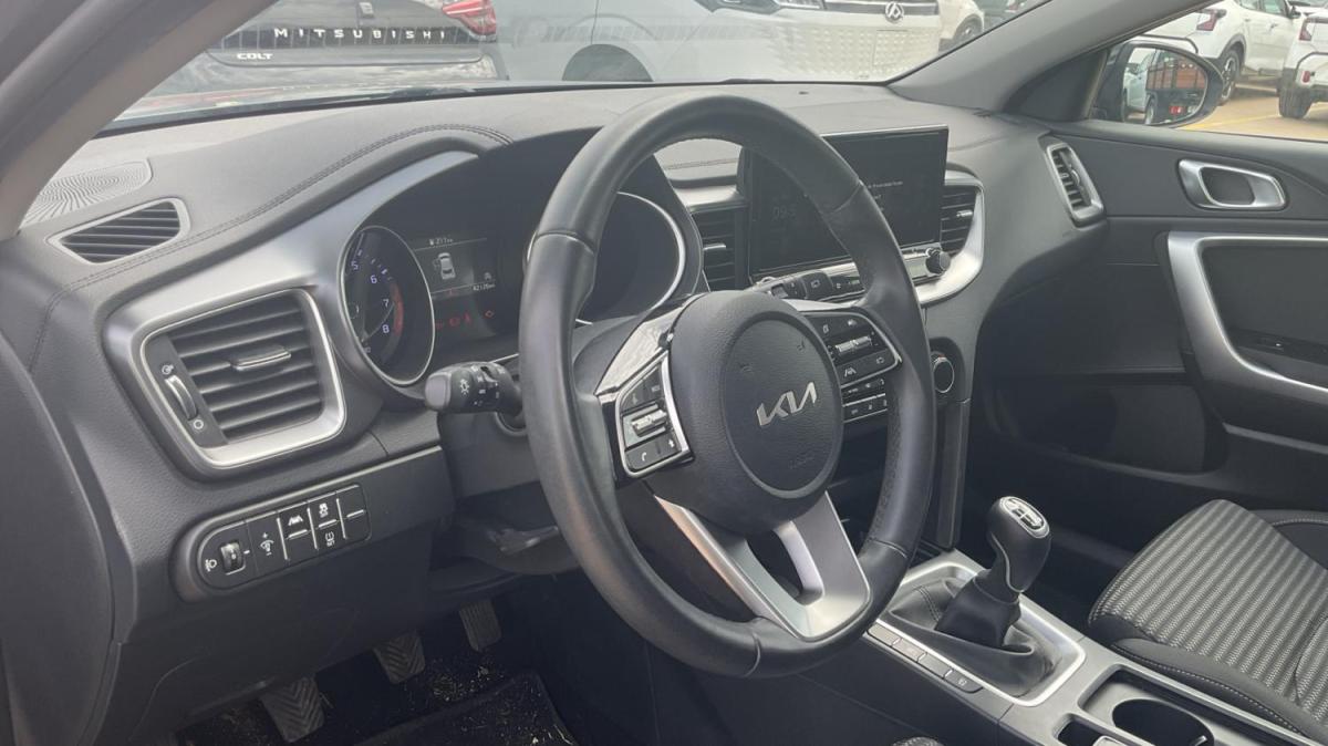 kia-xceed-2024-gasolina-998cc