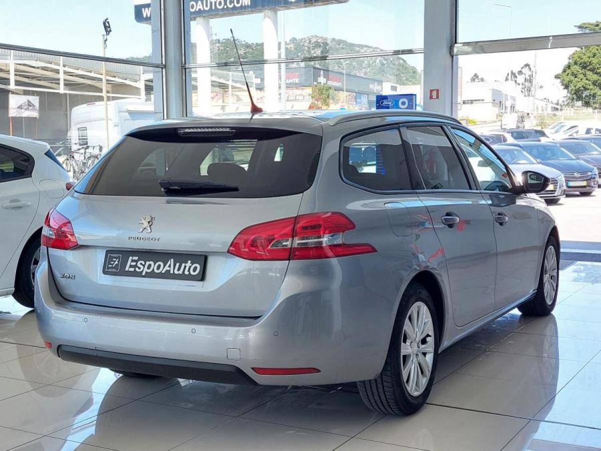 peugeot-308-sw-2021-diesel-1499cc
