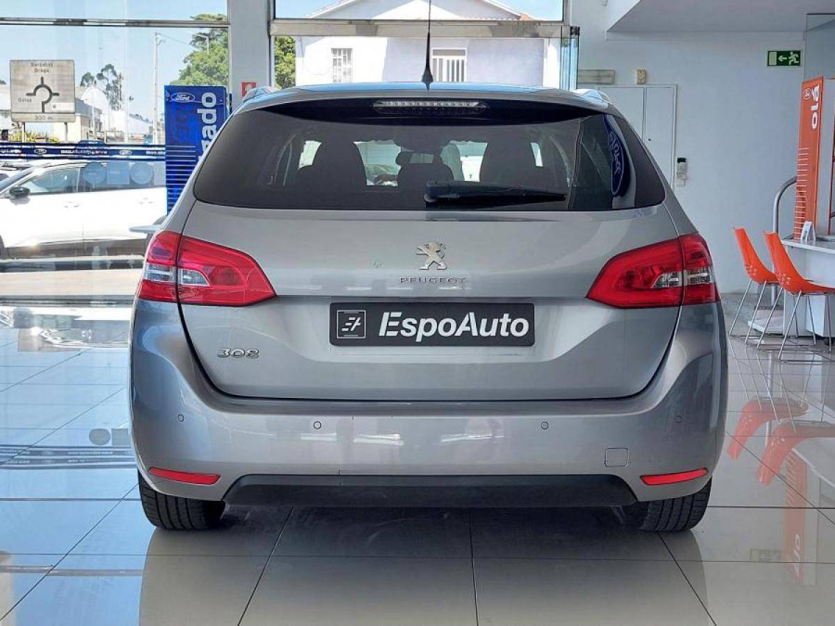 peugeot-308-sw-2021-diesel-1499cc