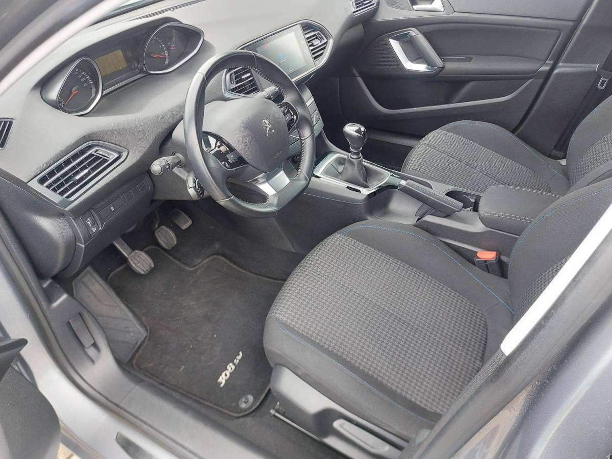 peugeot-308-sw-2021-diesel-1499cc
