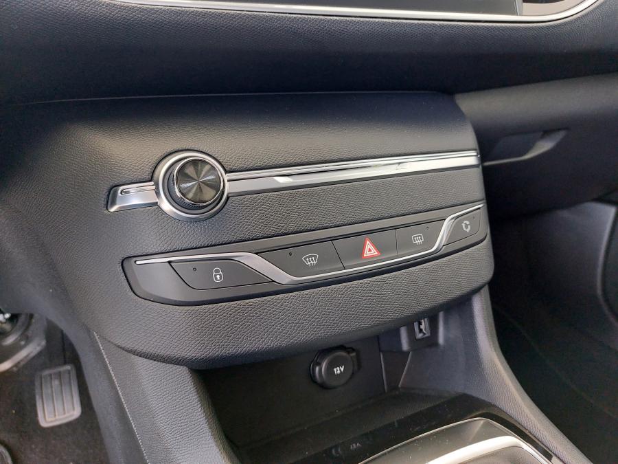 peugeot-308-sw-2021-diesel-1499cc