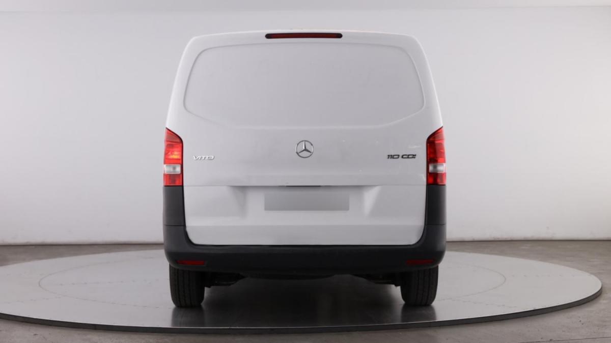 mercedes-benz-vito-2022-diesel-1950cc