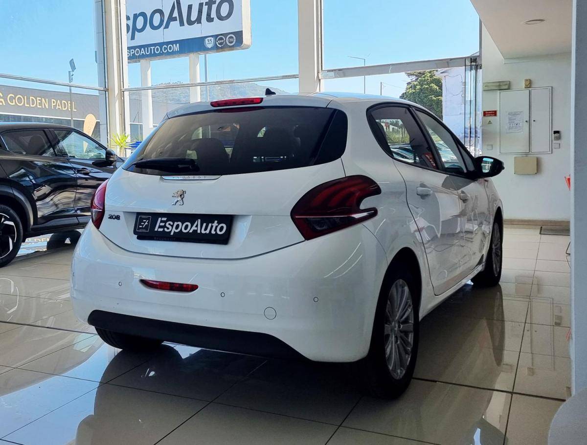 peugeot-208-2018-gasolina-1199cc