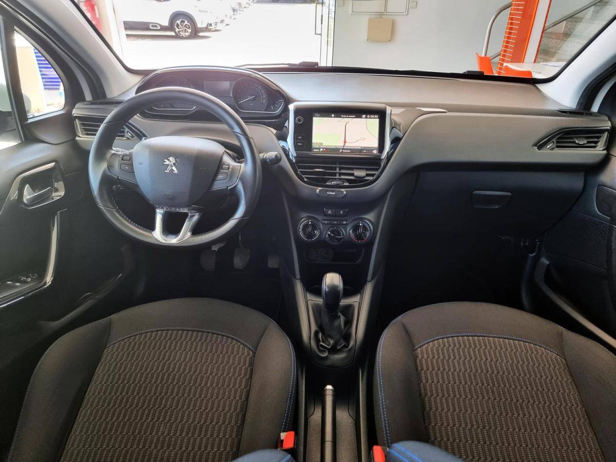 peugeot-208-2018-gasolina-1199cc