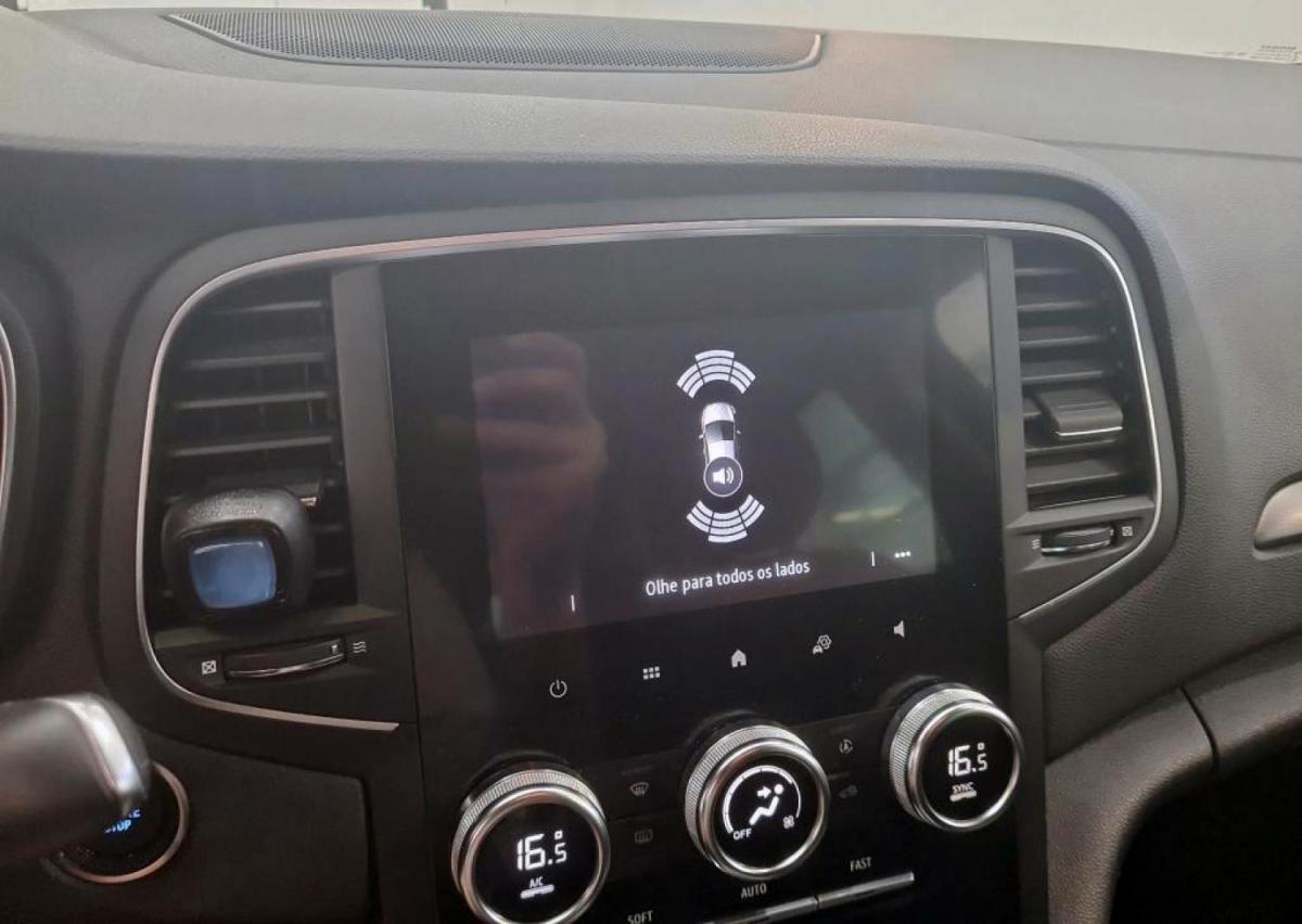 renault-megane-sport-tourer-2021-hibrido-a-gasolina-1598cc
