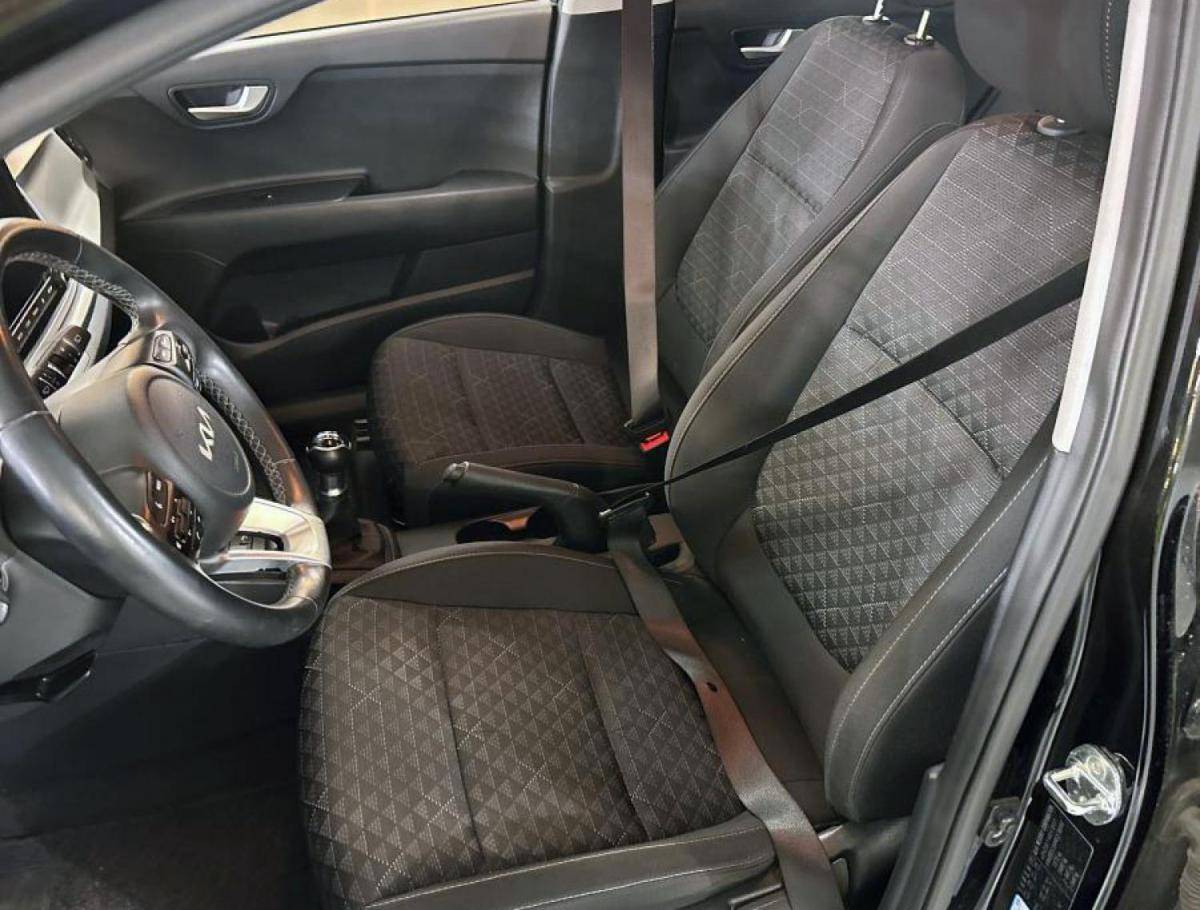 kia-rio-2021-gasolina-1197cc