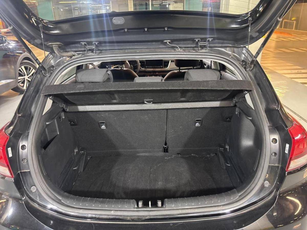 kia-rio-2021-gasolina-1197cc
