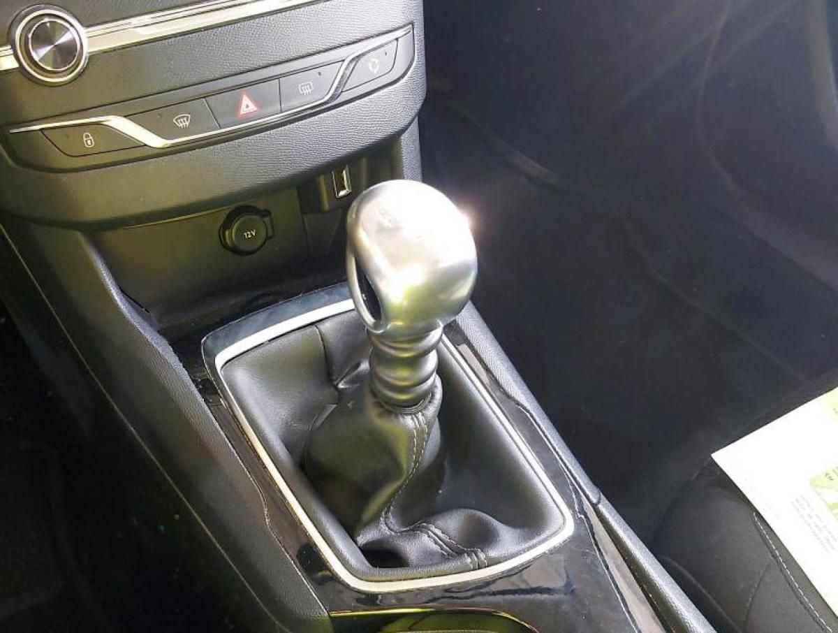 peugeot-308-2019-diesel-1499cc