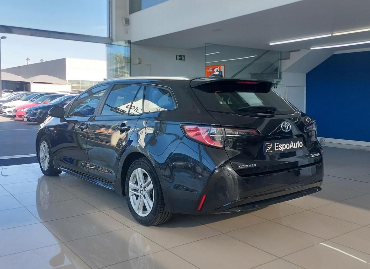 toyota-corolla-sw-2022-hibrido-a-gasolina-1798cc