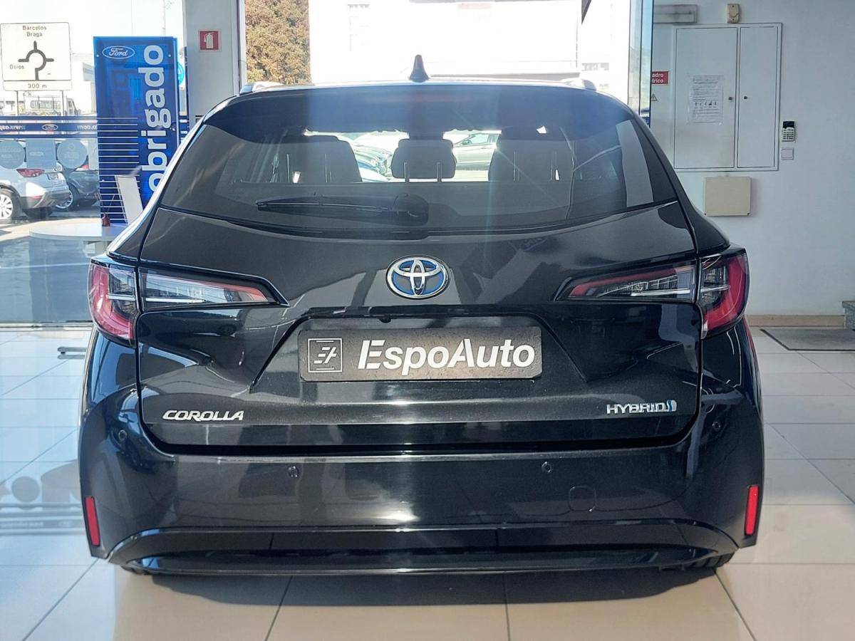 toyota-corolla-sw-2022-hibrido-a-gasolina-1798cc