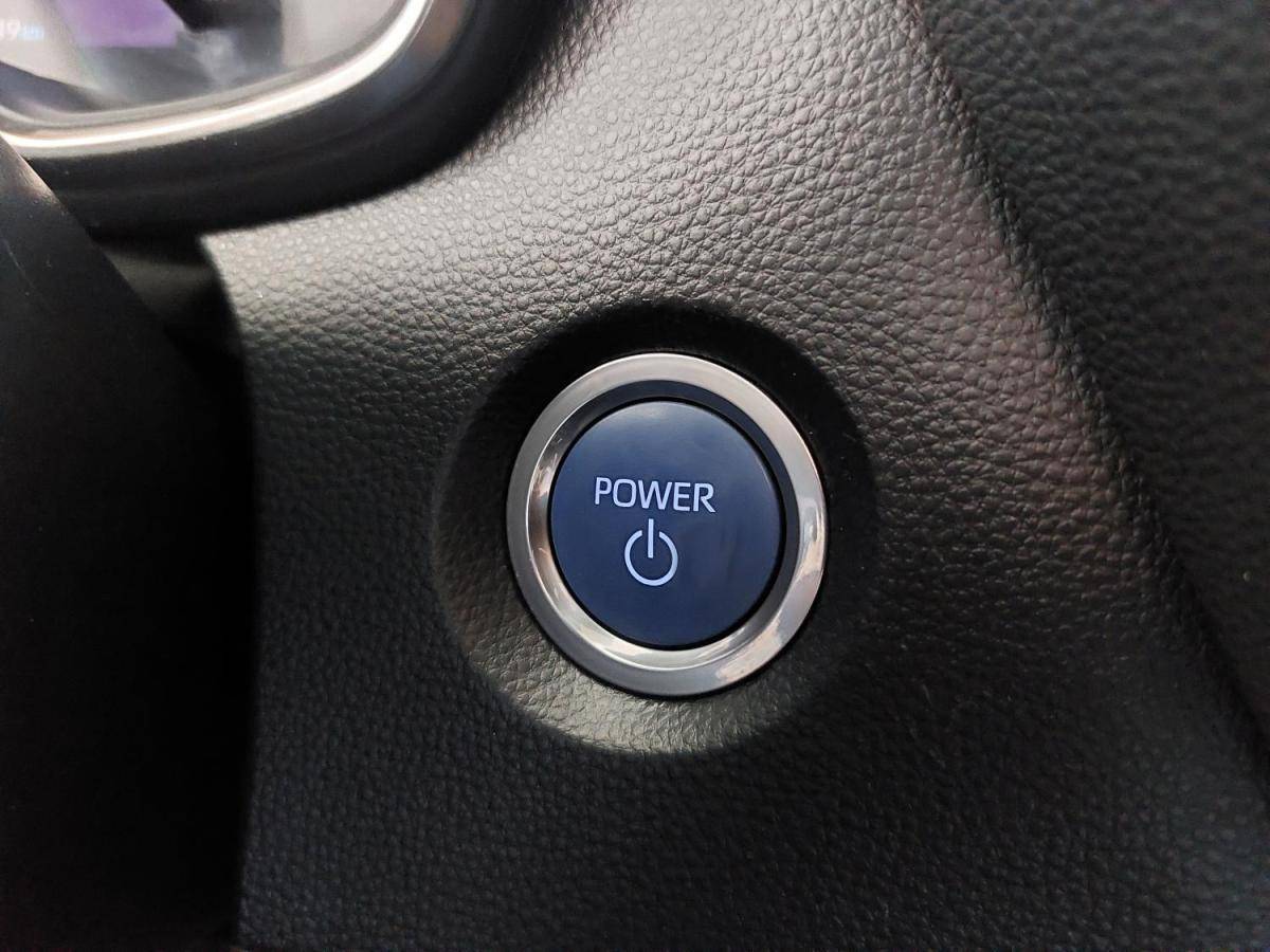 toyota-corolla-sw-2022-hibrido-a-gasolina-1798cc