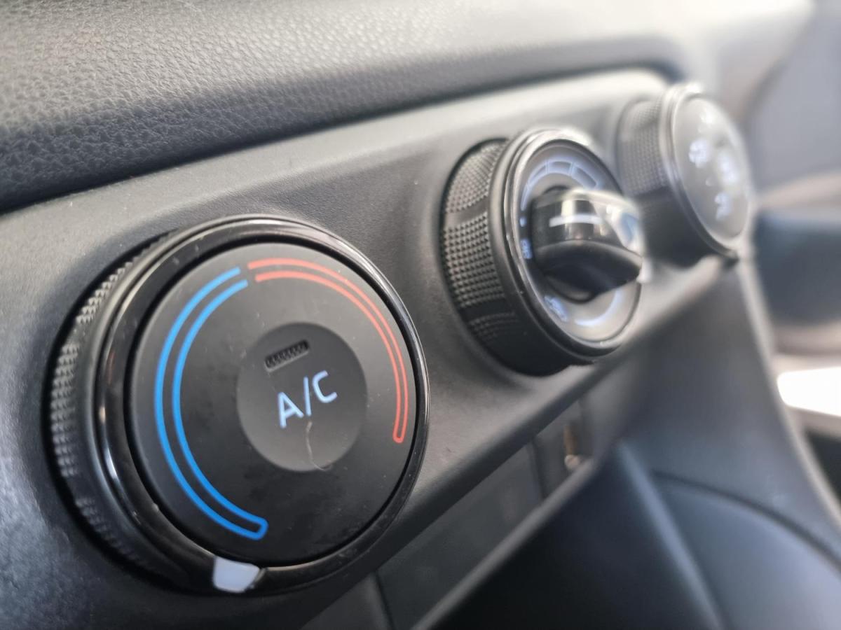 toyota-yaris-2021-gasolina-998cc
