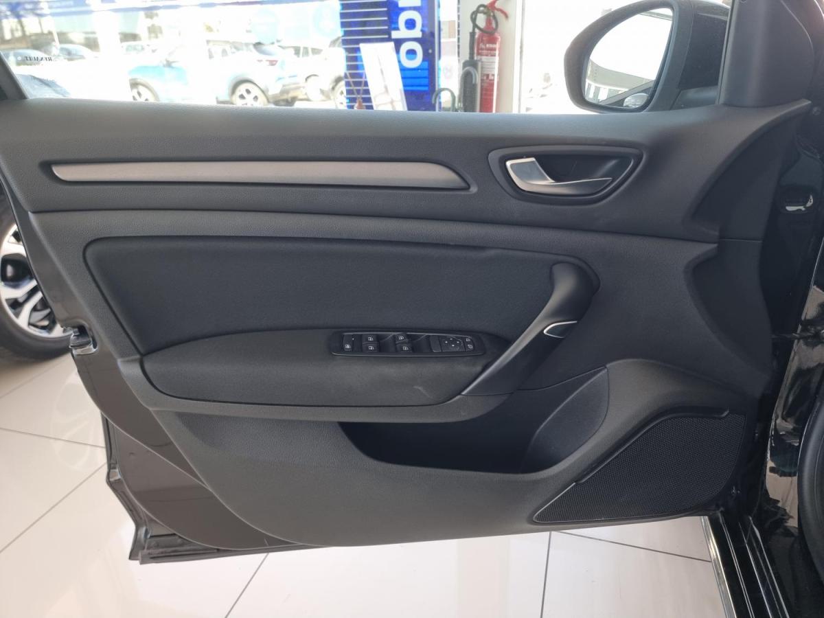 renault-megane-sport-tourer-2021-hibrido-a-gasolina-1598cc