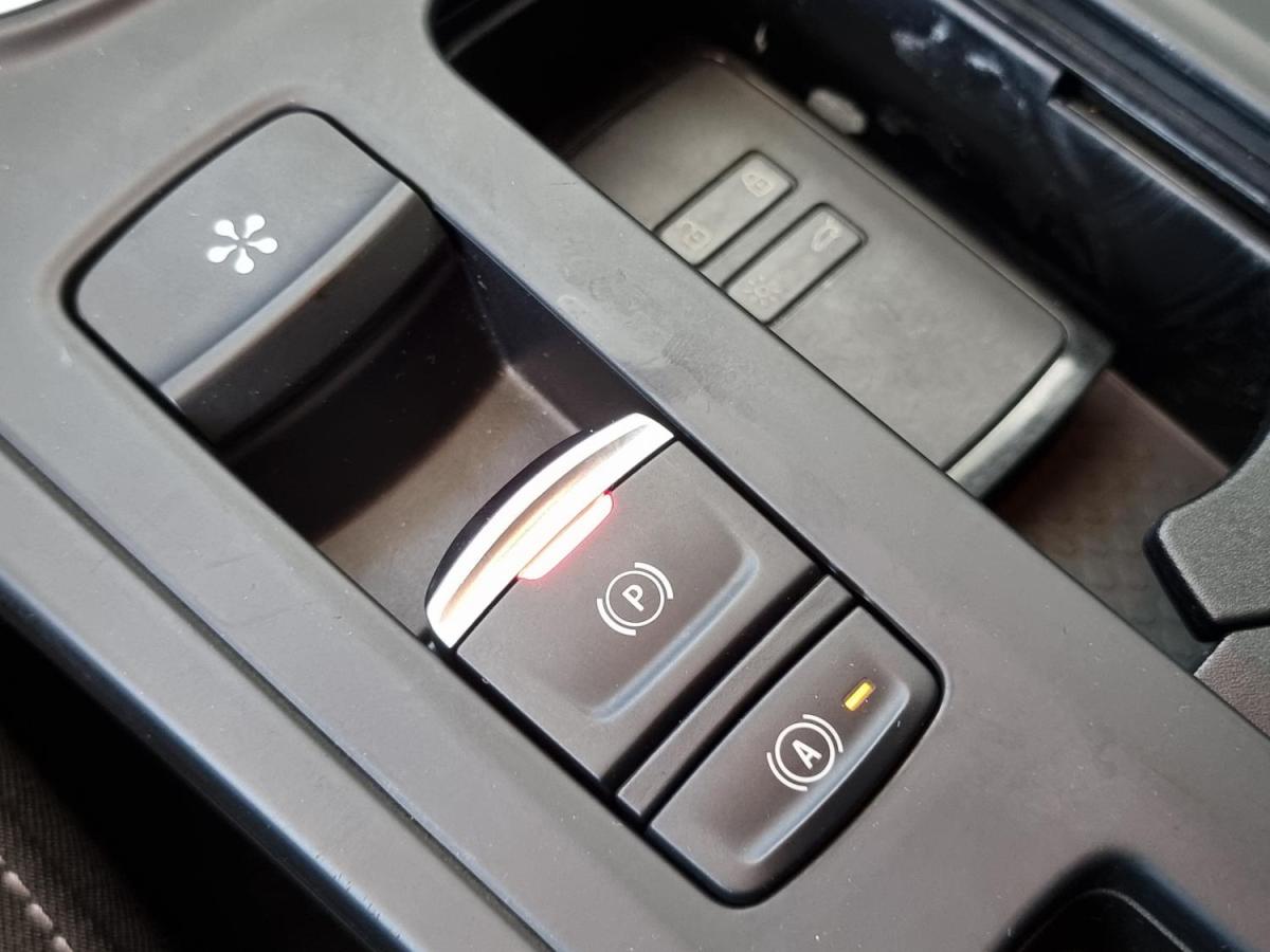 renault-megane-sport-tourer-2021-hibrido-a-gasolina-1598cc