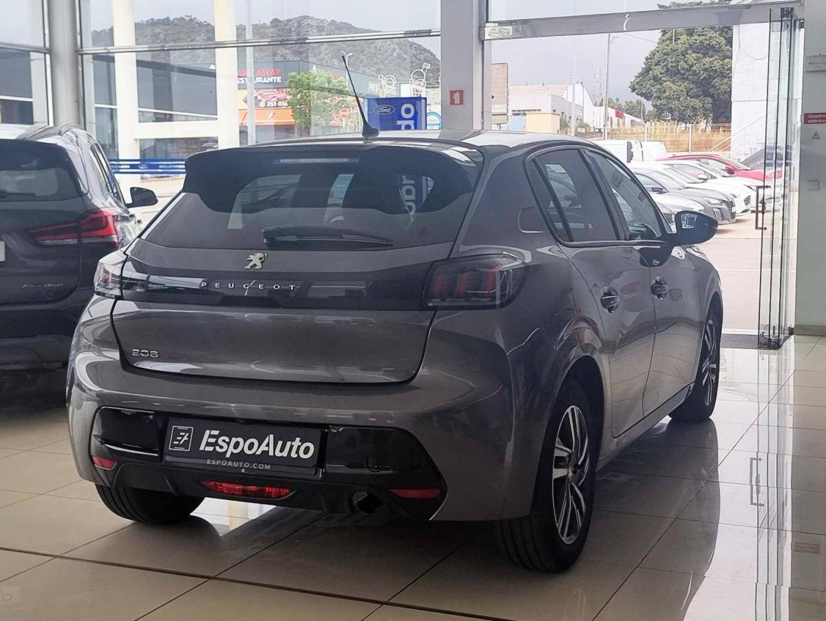 peugeot-208-2021-gasolina-1199cc