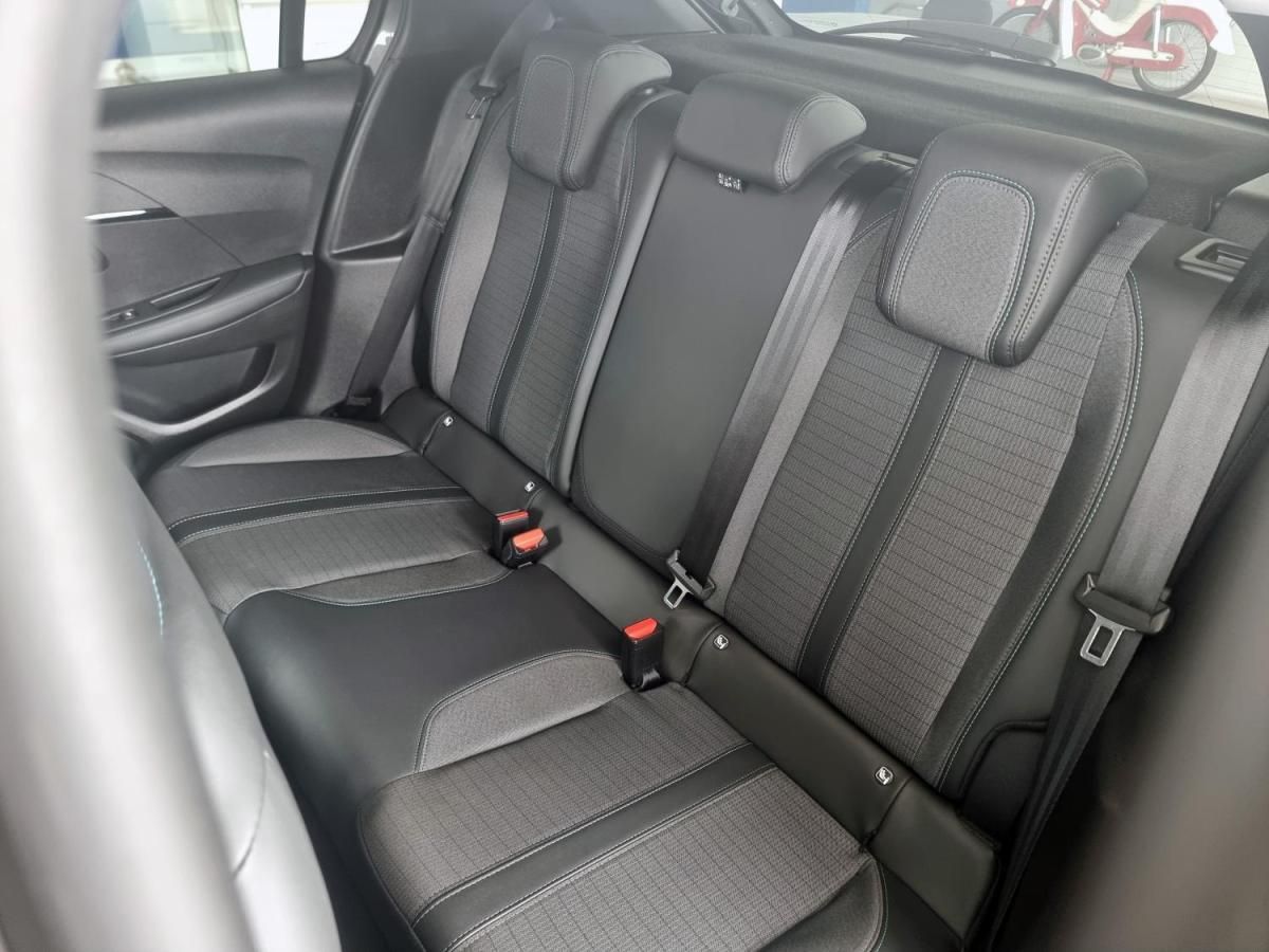 peugeot-208-2021-gasolina-1199cc