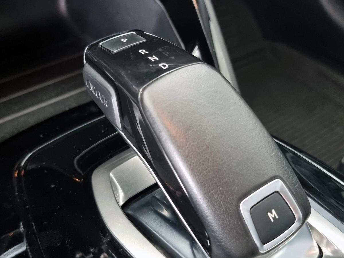 peugeot-208-2021-gasolina-1199cc