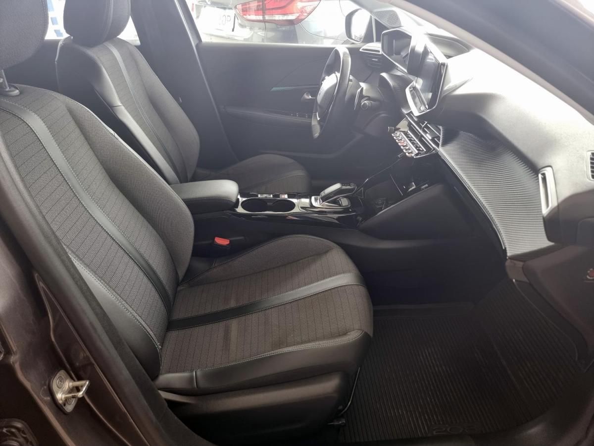 peugeot-208-2021-gasolina-1199cc