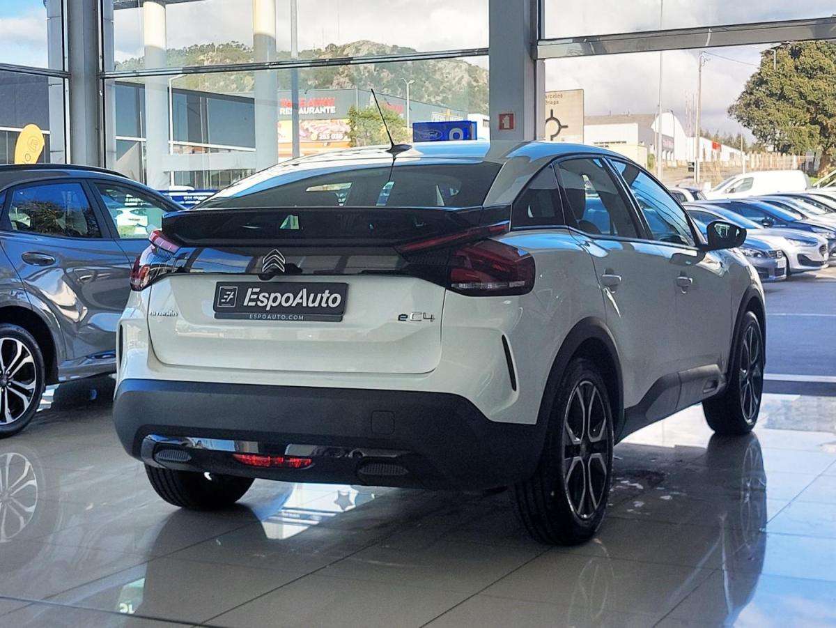 citroen-e-c4-2022-eletrico-0cc