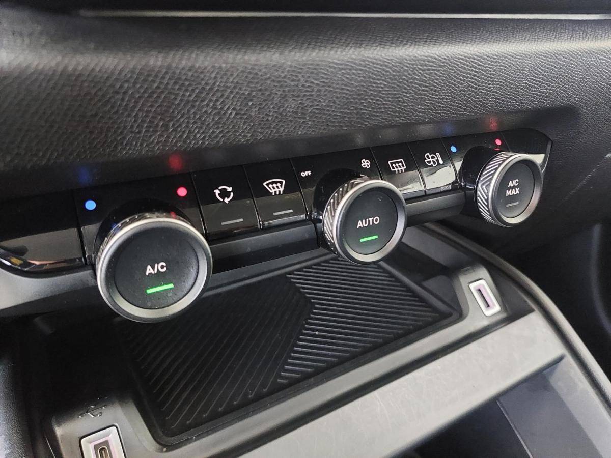 citroen-e-c4-2022-eletrico-0cc