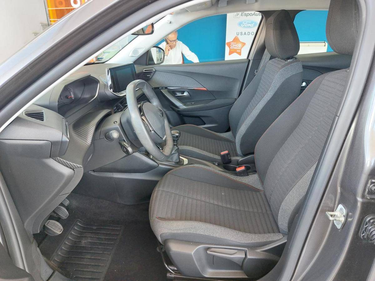 peugeot-2008-2021-diesel-1499cc