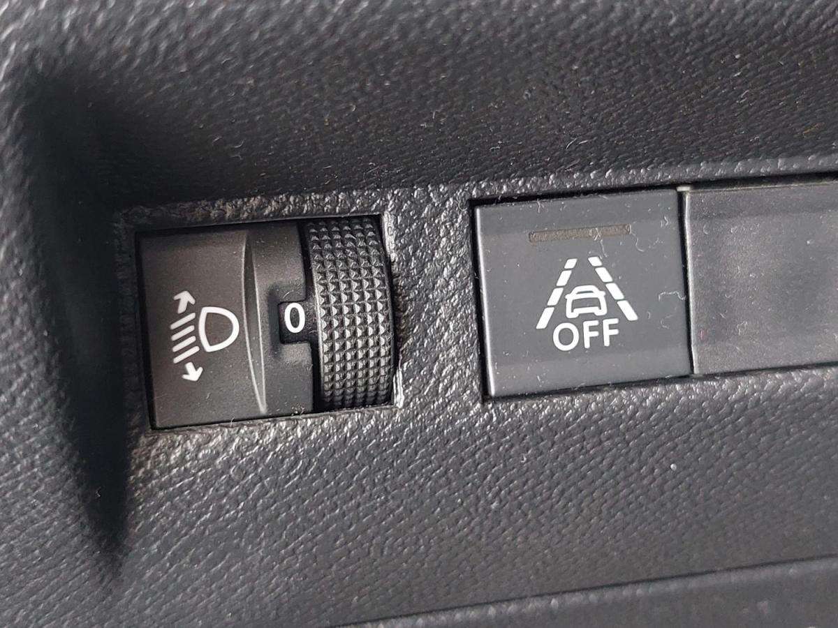peugeot-2008-2021-diesel-1499cc